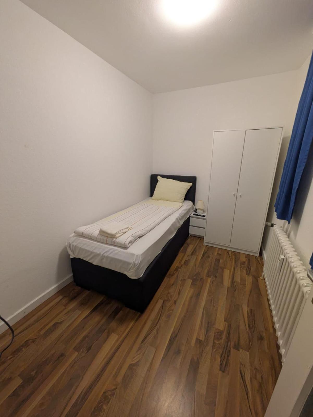 1,5-Zimmer Apartment Mit Balkon Am Hauptbahnhof 新明斯特 外观 照片