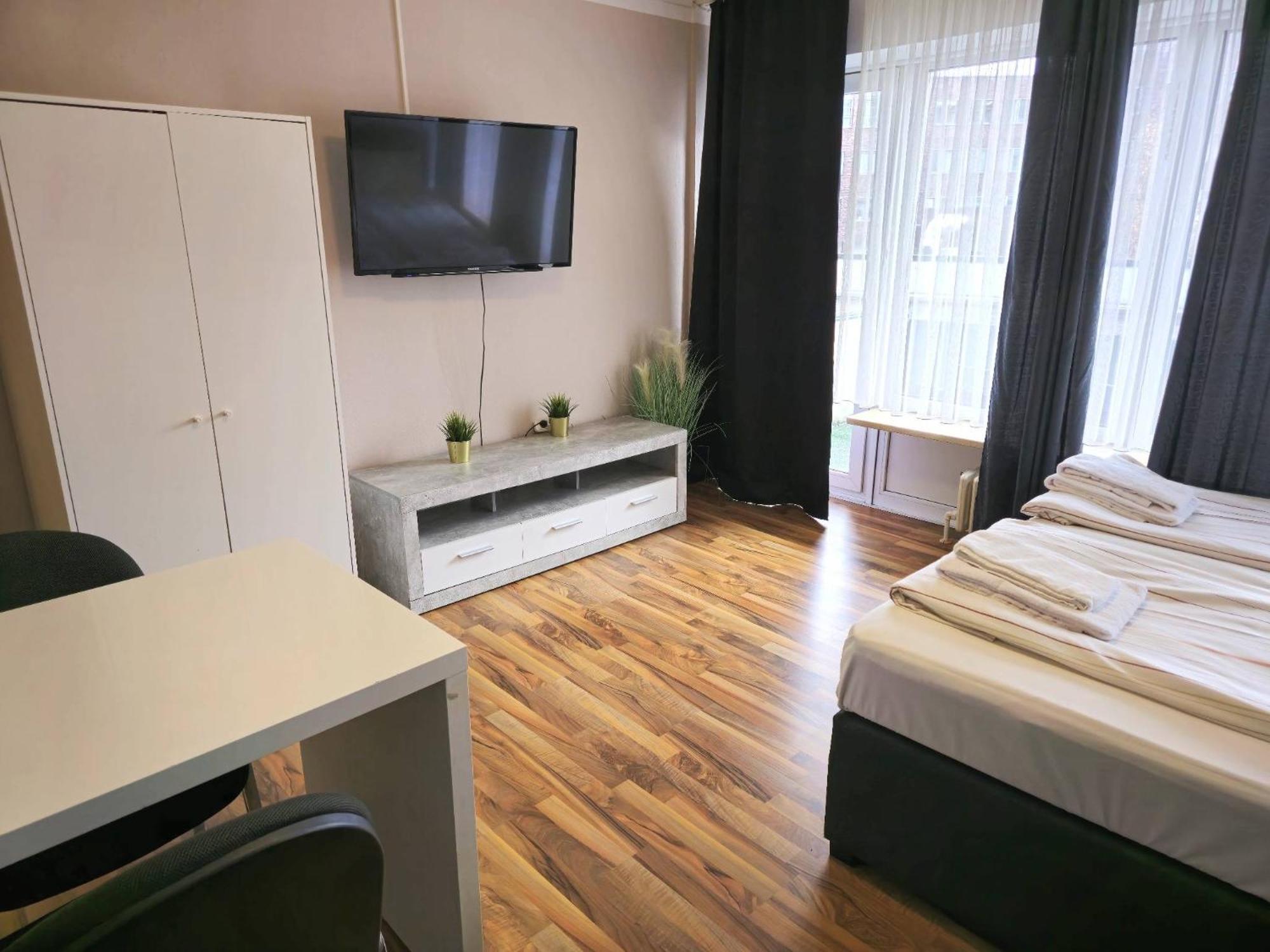 1,5-Zimmer Apartment Mit Balkon Am Hauptbahnhof 新明斯特 外观 照片